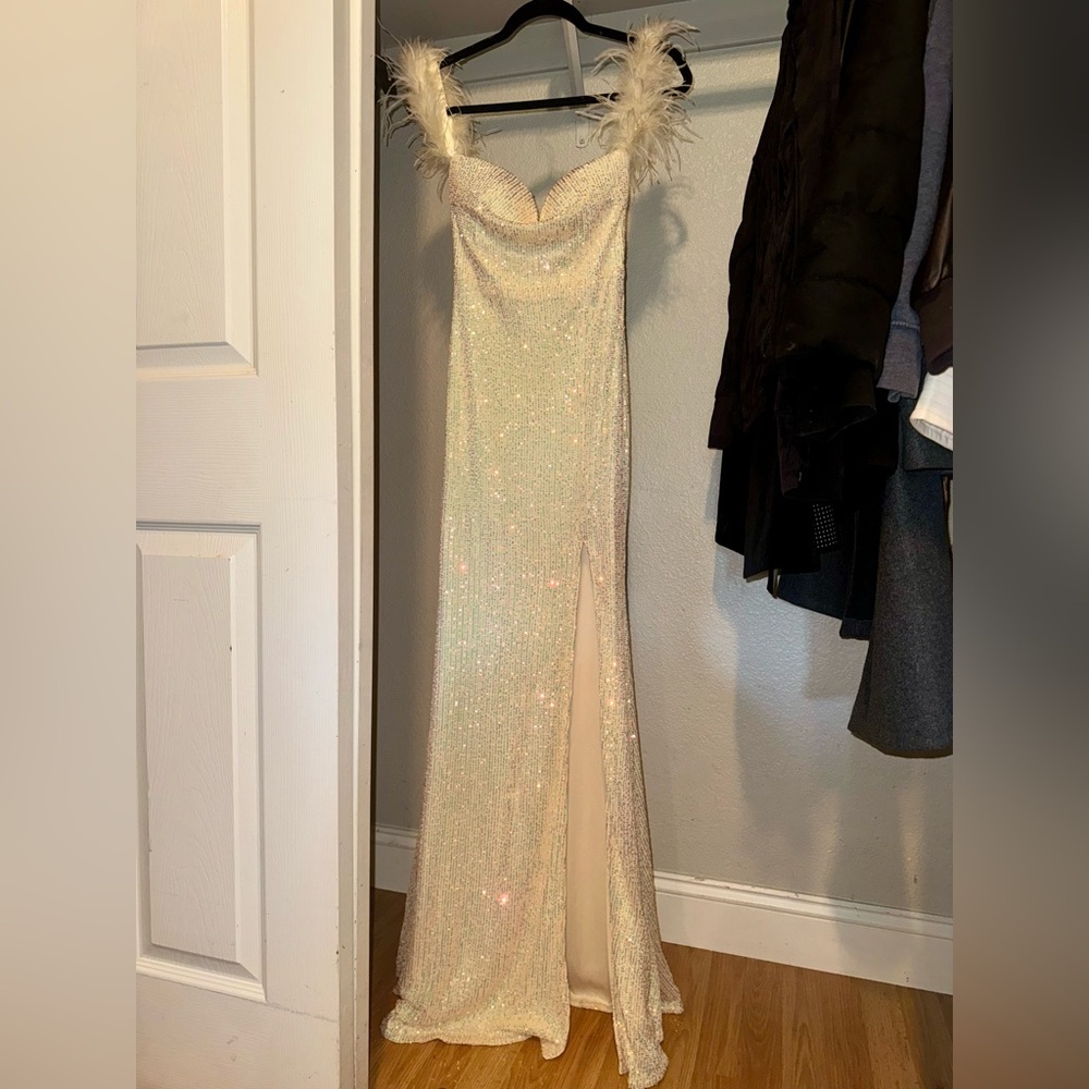 Champagne sequin leg split long dress